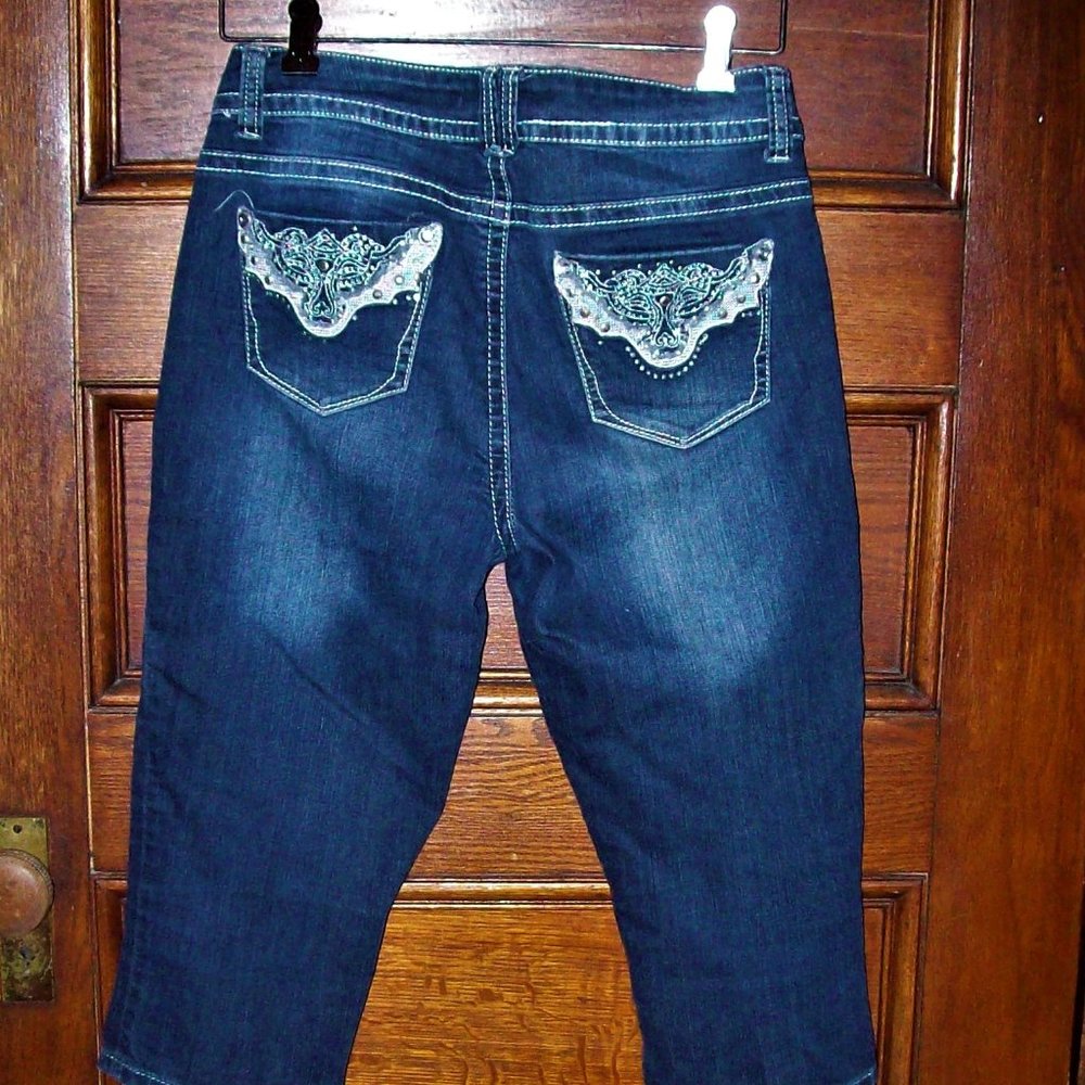 *** APOLLO Jeans Missy *** CAPRI'S with BEAD/ SEQUINS - 6